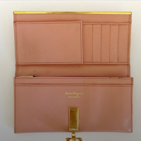 Salvatore Ferragamo Continental Pink Wallet with Gold Accents - Picture 4 of 10